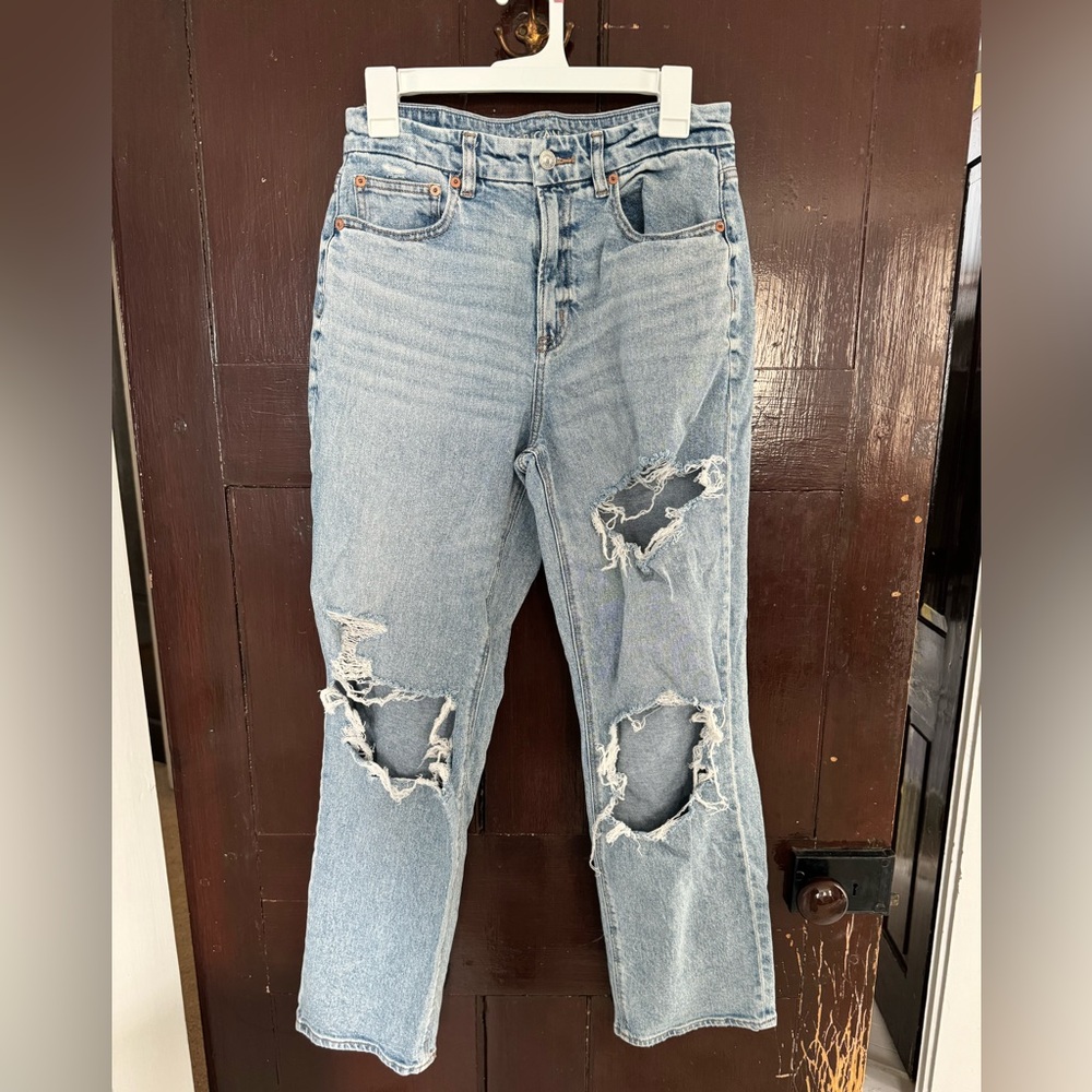 AMERICAN EAGLE stretch mom jean
